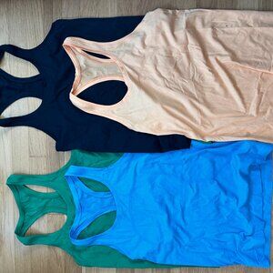 Lululemon: Swiftly Tech tank bundle
